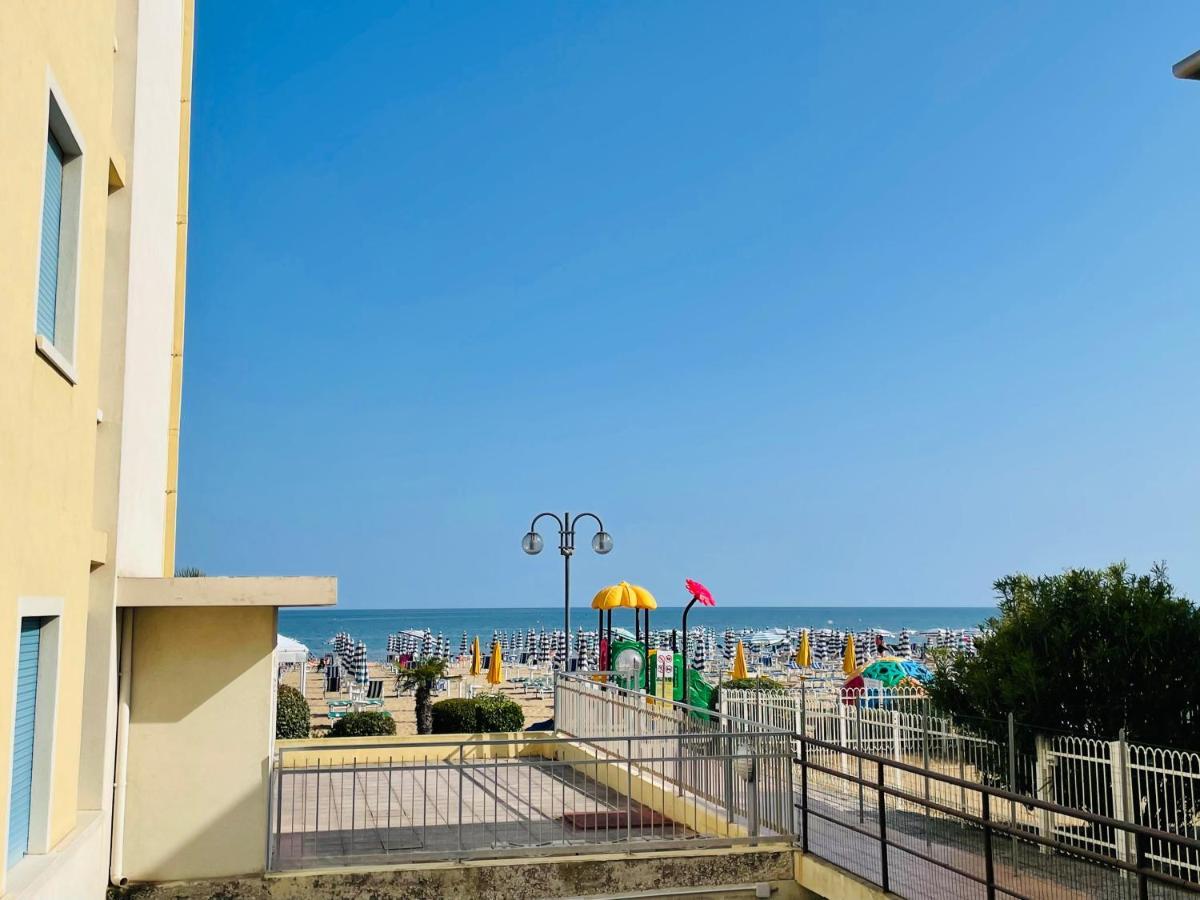 Appartamento Cima - Vista Mare, 3 Camere, Wifi, Family Apartment Lido di Jesolo Buitenkant foto